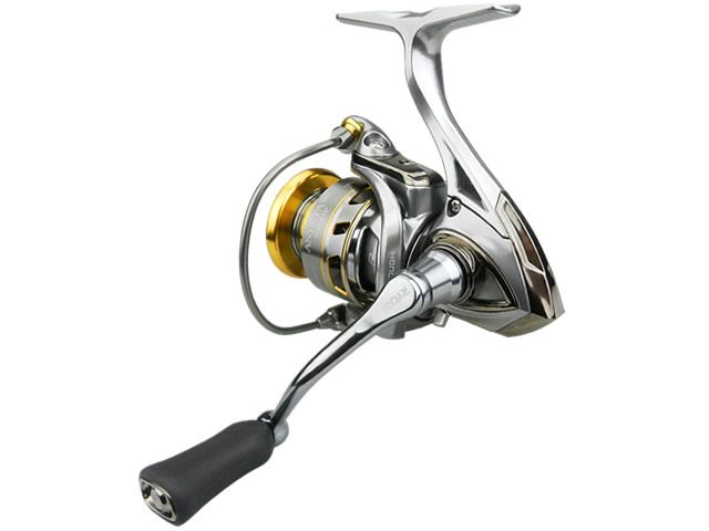 Molinete Ryobi Anesta SW 3000HP