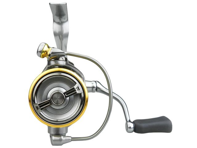 Molinete Ryobi Anesta SW 3000HP