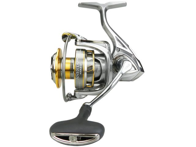 Molinete Ryobi Anesta SW 4000HP