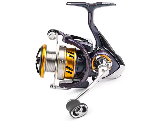 Molinete Daiwa Regal LT