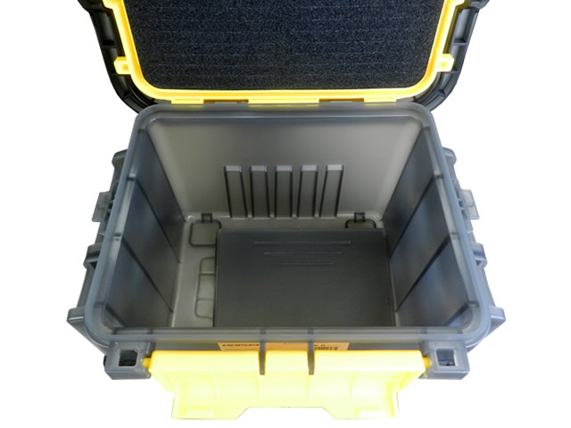 Caixa de Pesca Daisen DS 7050-BBK / 7050-YBK