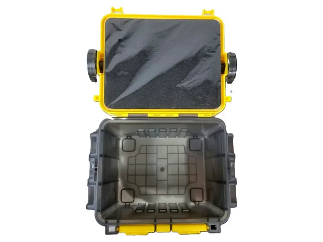 Caixa de Pesca Daisen DS 7070-BBK / DS 7070-YBK