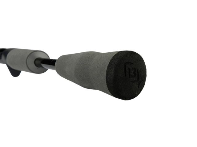 Vara 13 Fishing Defy Black DEFBCPB58H1 17 - 25Lb 5`8 (1,71m) - Carretilha -